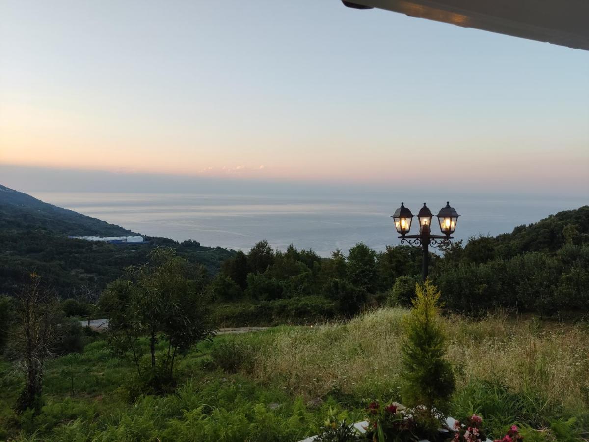 Little Villa Makrirrakhi Экстерьер фото